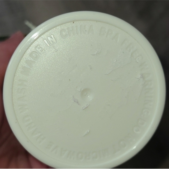 Kate Spade Cup - Picture 2 of 4